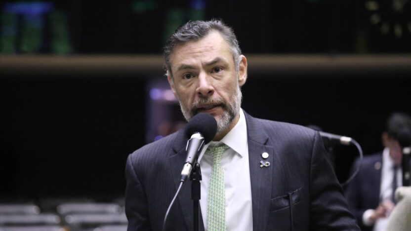 Bill creates Legal Framework for municipal and state Lotteries